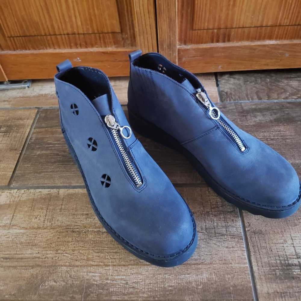 RICOSTA blue patent leather ankle boots sz 40 EU/9 US